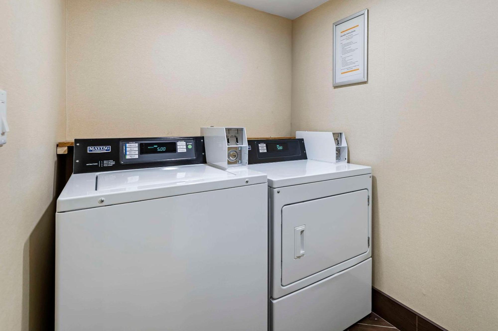 Comfort Inn Windsor Buitenkant foto